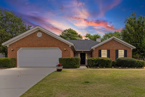 814 Stoneview Drive