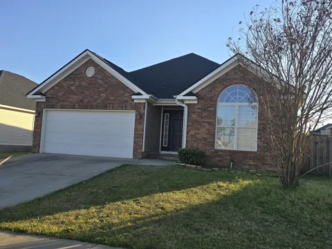 639 Lory Lane