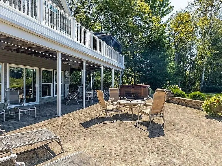 3518 E Long Lake Road Harrison, MI 48625