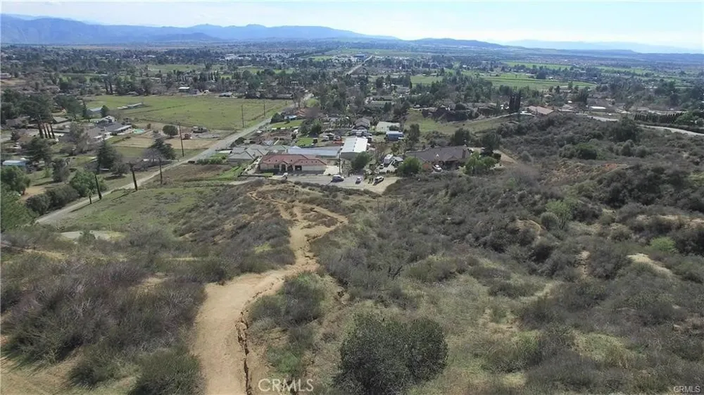 38850 Pernell Cherry Valley, CA 92223