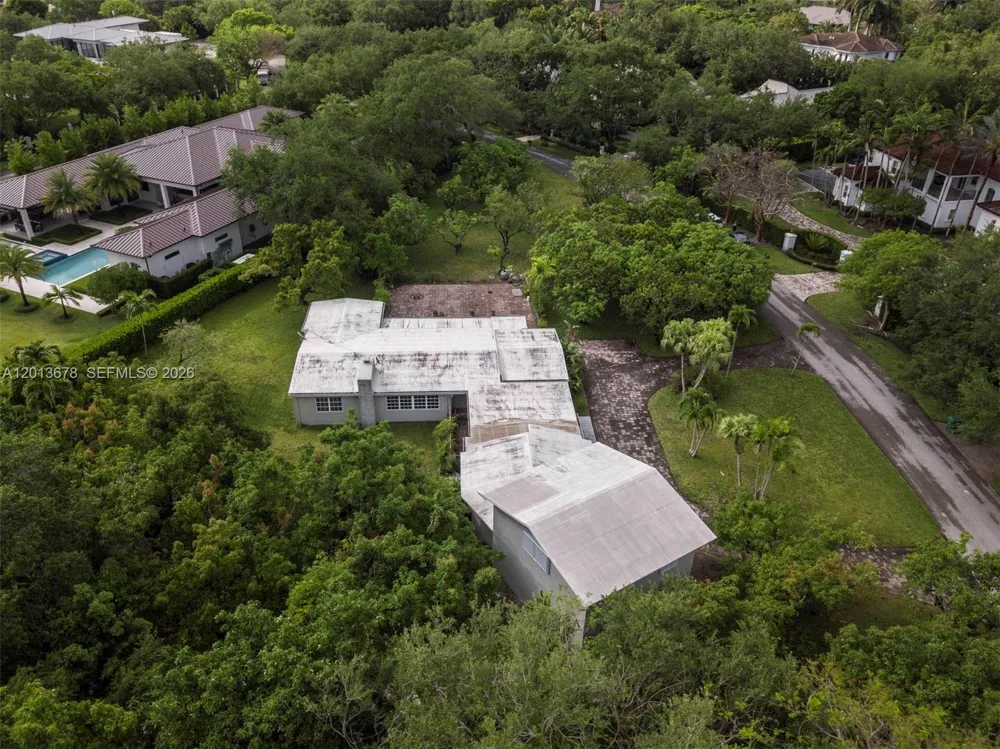 10851 SW 68th Ave Pinecrest, FL 33156