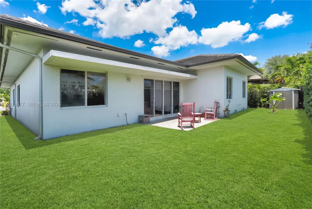 15012 SW 177th Ter Miami, FL 33187