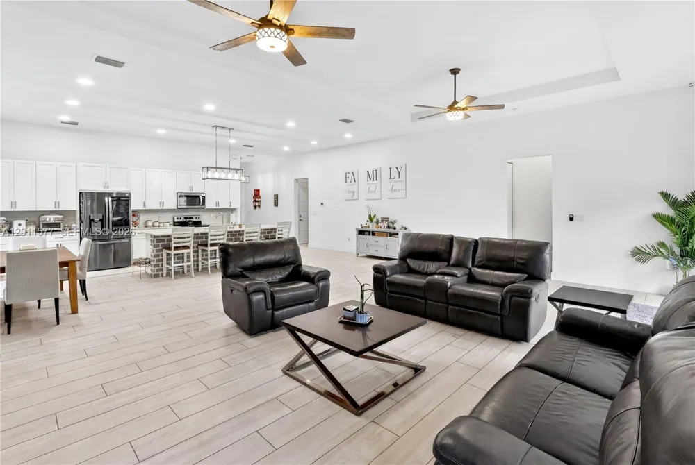 15012 SW 177th Ter Miami, FL 33187
