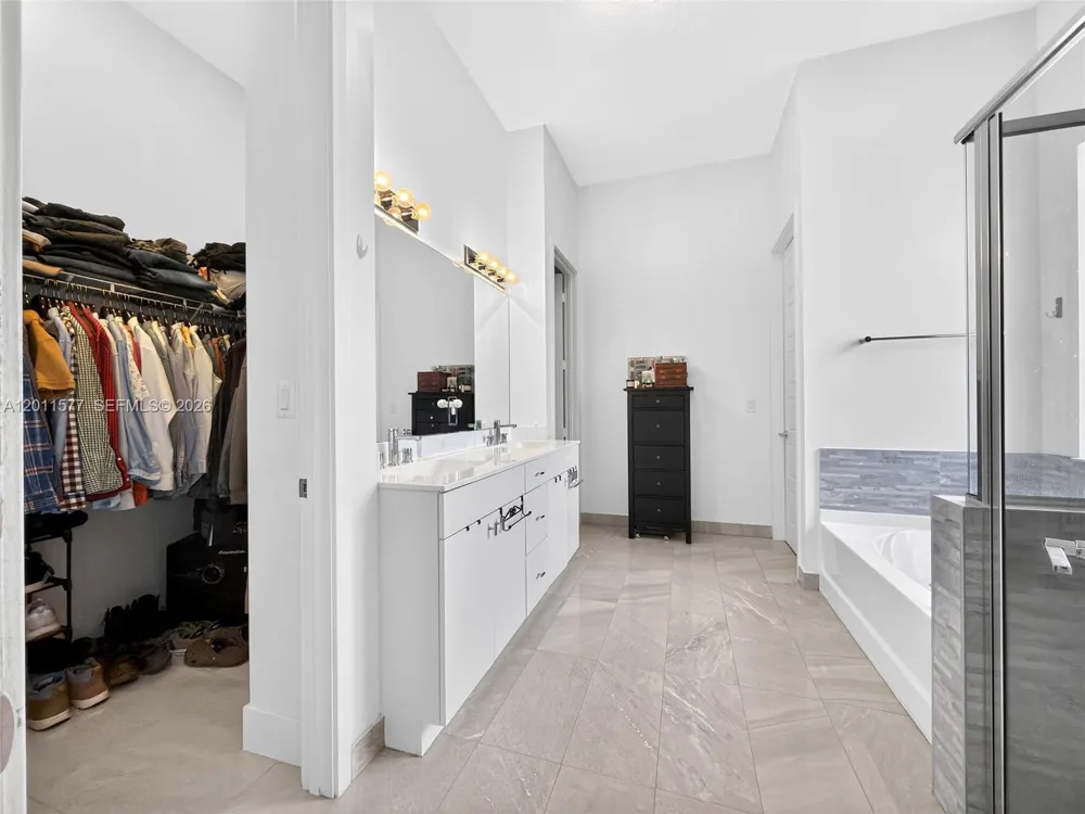 15012 SW 177th Ter Miami, FL 33187