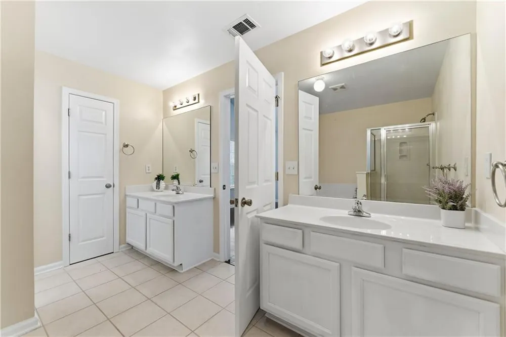 3923 Snipes Court Lilburn, GA 30047
