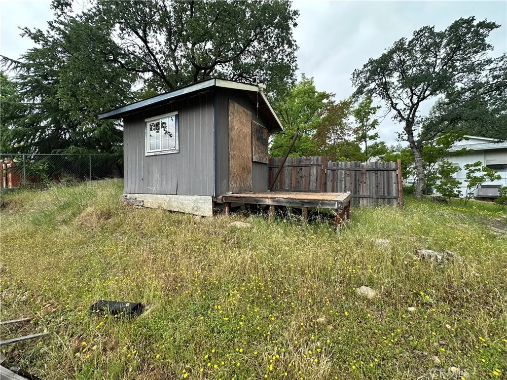 585 Lodgeview Oroville, CA 95966