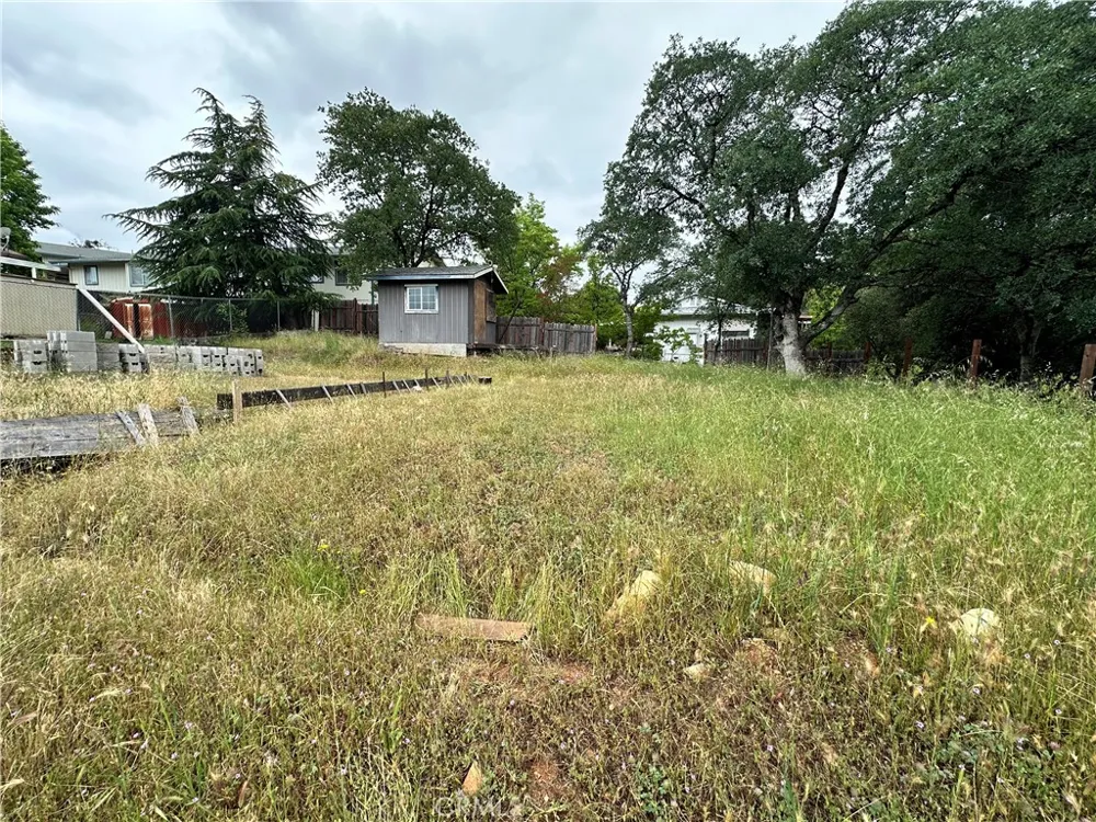 585 Lodgeview Oroville, CA 95966