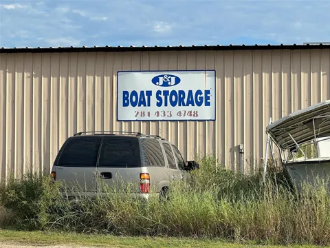 3320 E Highway 332