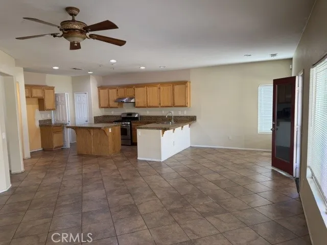 206 Garcia San Jacinto, CA 92582