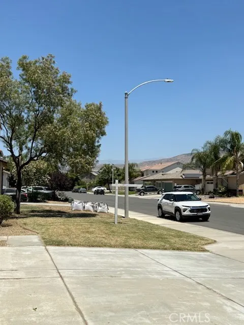 206 Garcia San Jacinto, CA 92582