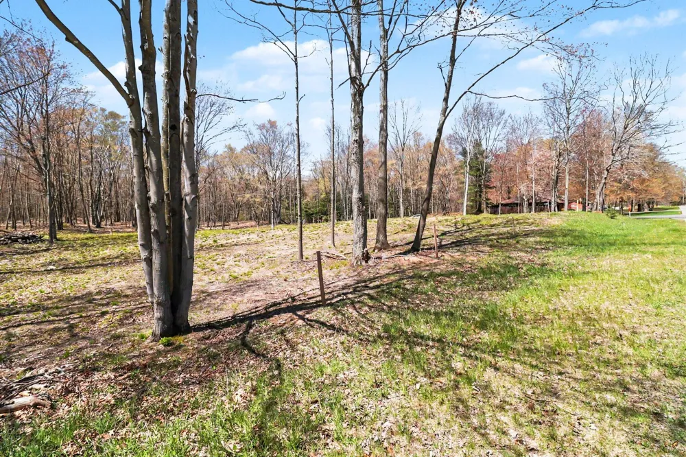 4717 Lincoln Road Ludington, MI 49431