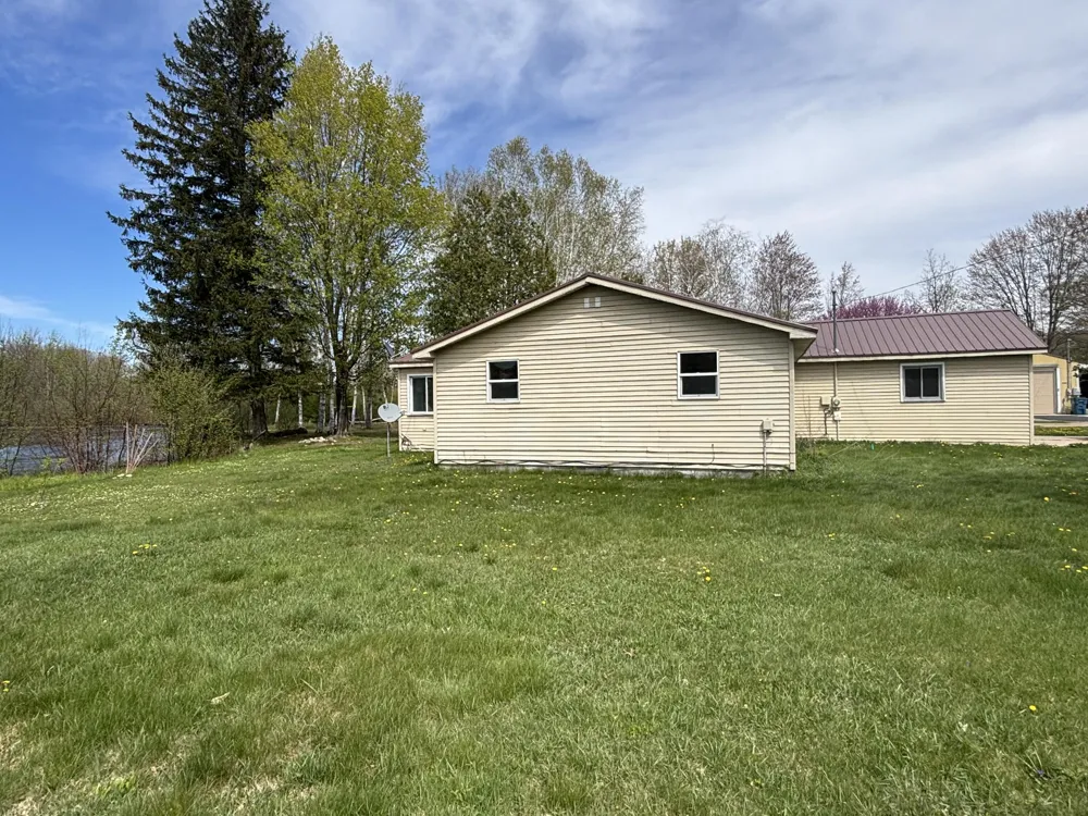 191 Haddix Boulevard #2981 Barryton, MI 49305