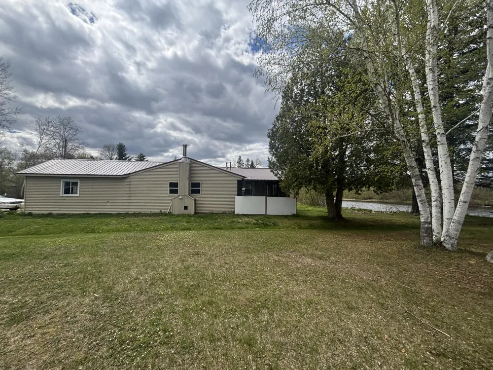191 Haddix Boulevard #2981 Barryton, MI 49305