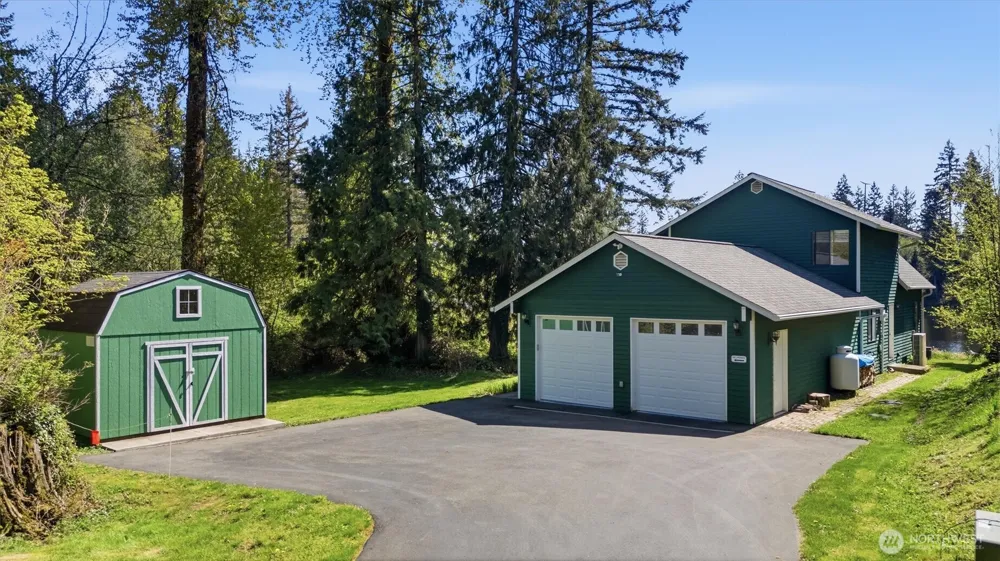 22312 W Lake Kayak Drive Monroe, WA 98272