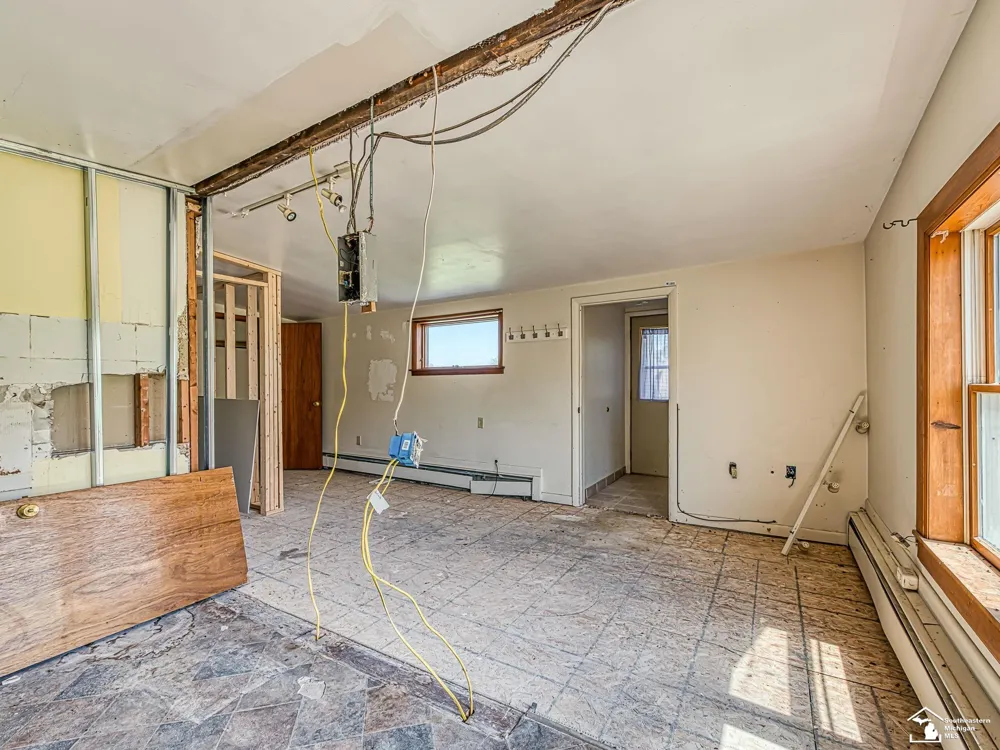 12050 Elmdale Drive Freedom Township, MI 48158