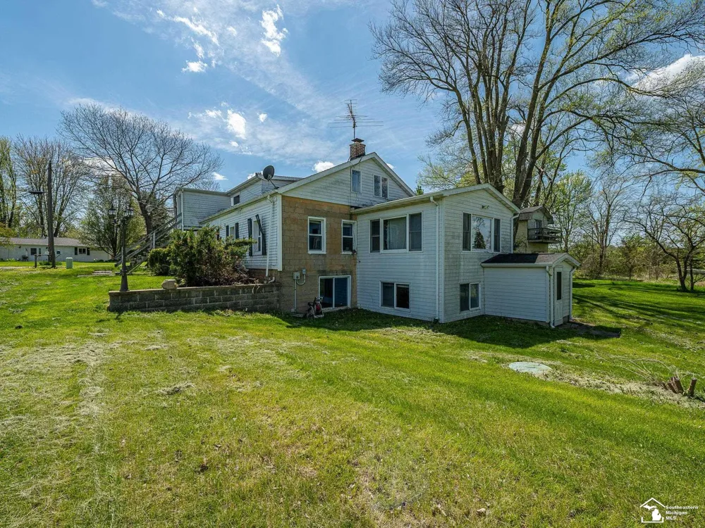 12050 Elmdale Drive Freedom Township, MI 48158
