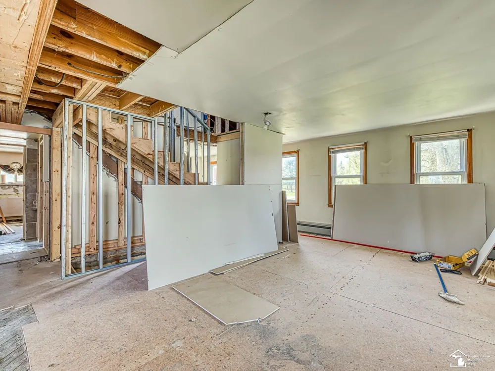 12050 Elmdale Drive Freedom Township, MI 48158