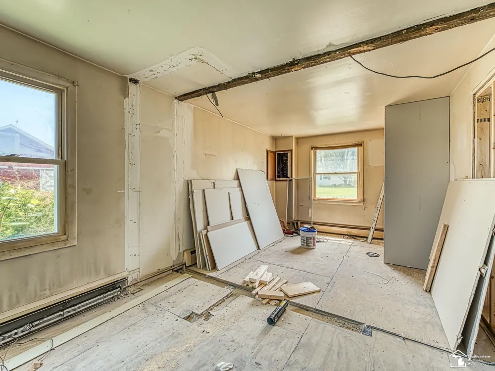 12050 Elmdale Drive Freedom Township, MI 48158