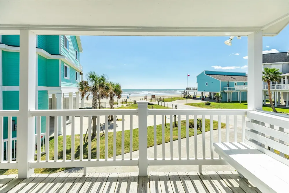 4230 Pirates Drive Galveston, TX 77554
