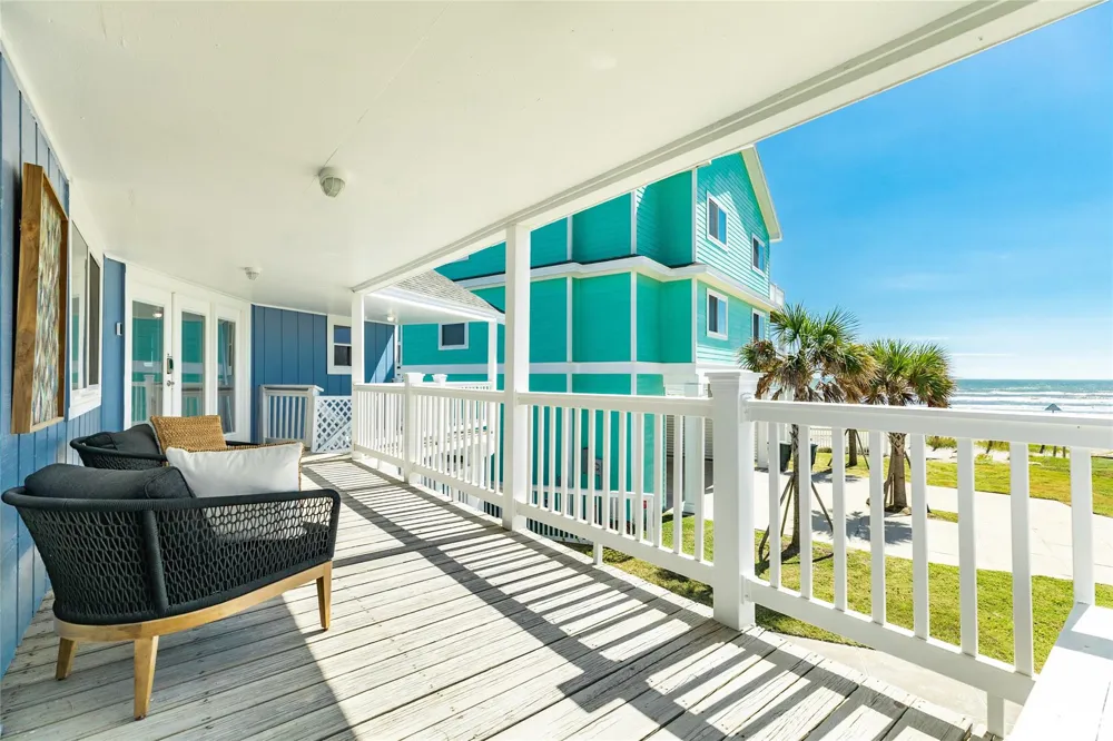 4230 Pirates Drive Galveston, TX 77554