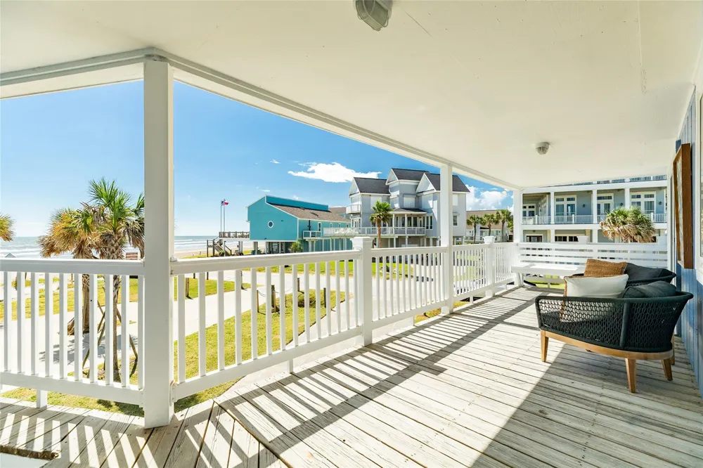 4230 Pirates Drive Galveston, TX 77554