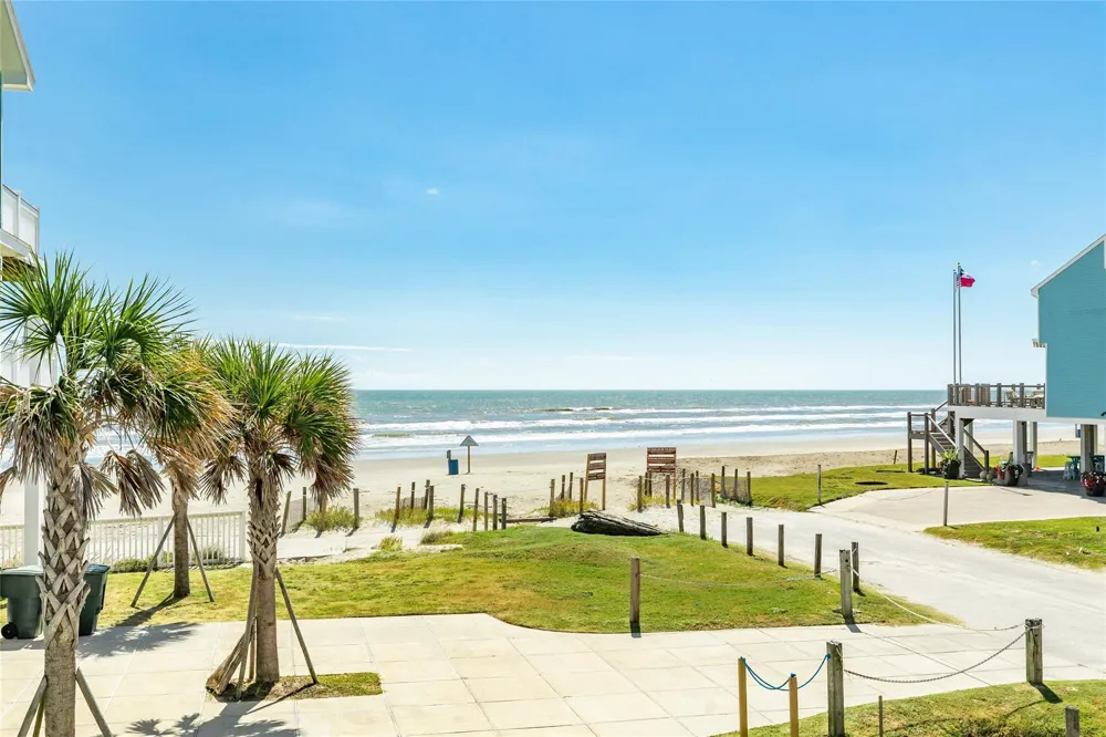 4230 Pirates Drive Galveston, TX 77554