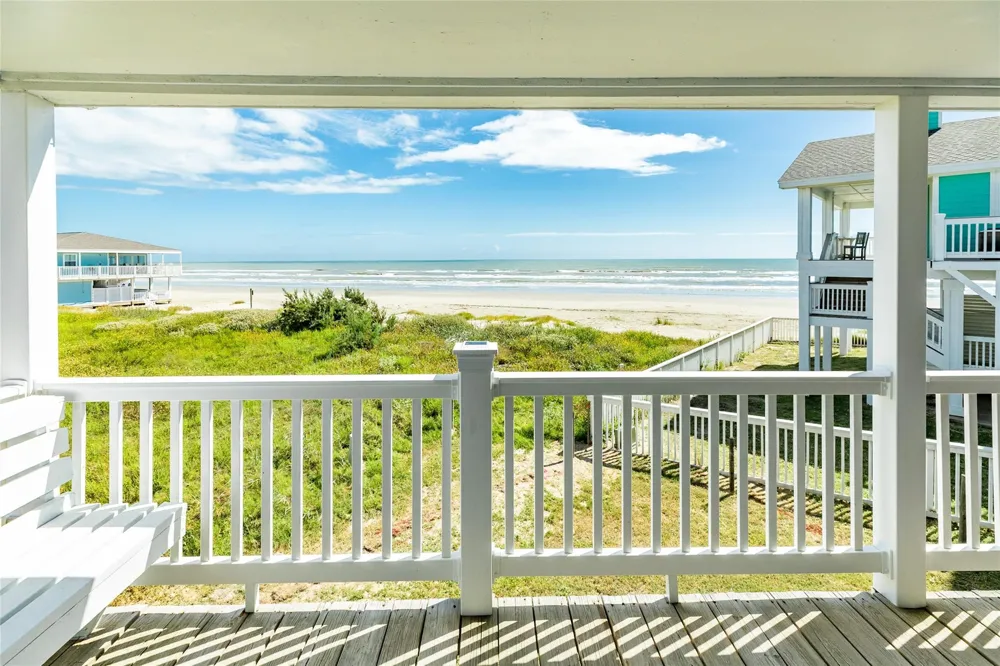 4230 Pirates Drive Galveston, TX 77554