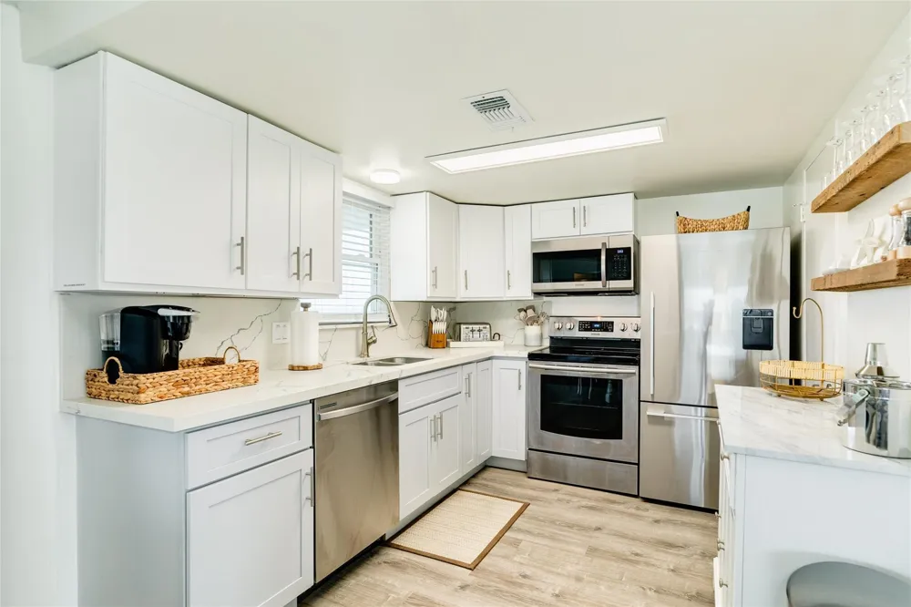 4230 Pirates Drive Galveston, TX 77554