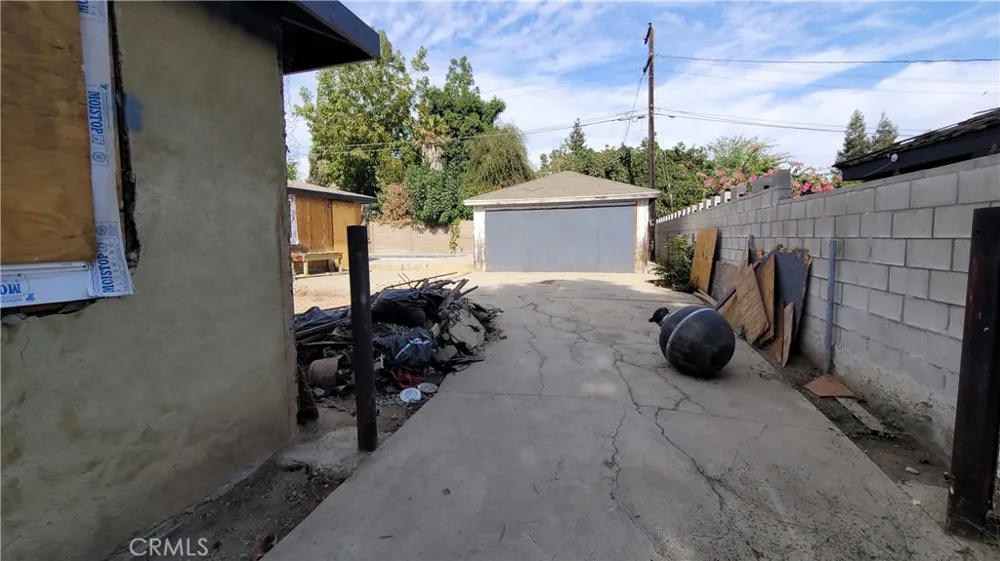 2922 Hillburn Rd Bakersfield, CA 93306