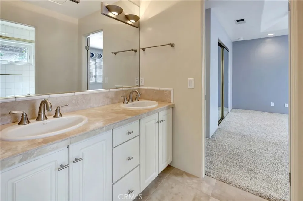 10762 Center Drive Villa Park, CA 92861