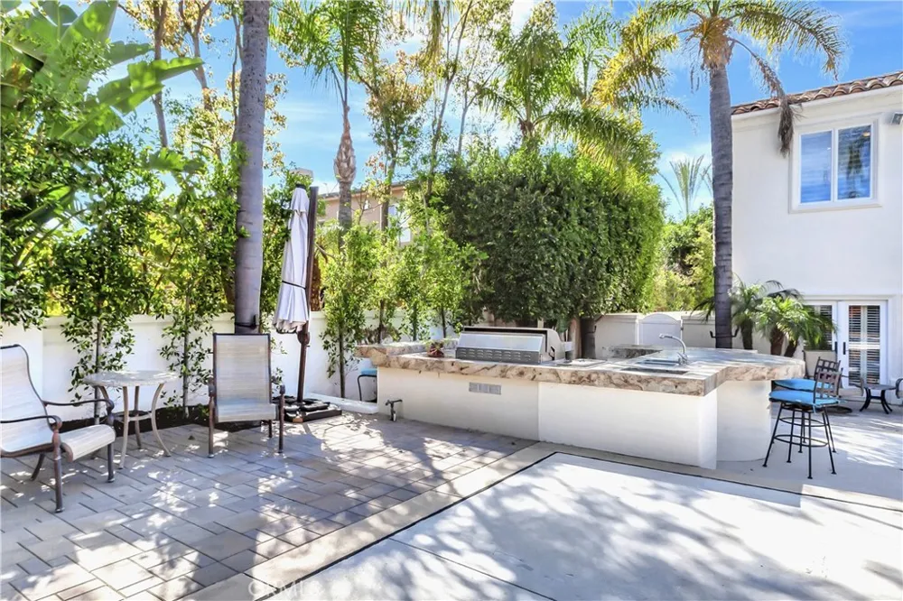 10762 Center Drive Villa Park, CA 92861