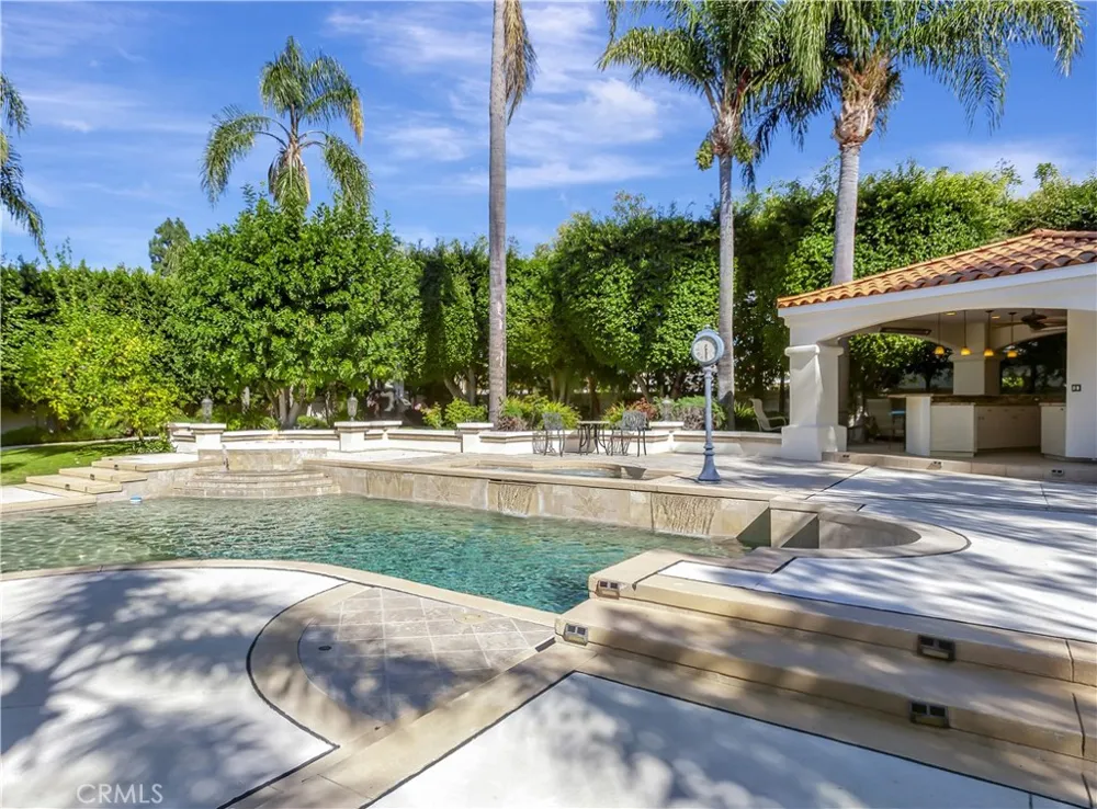 10762 Center Drive Villa Park, CA 92861