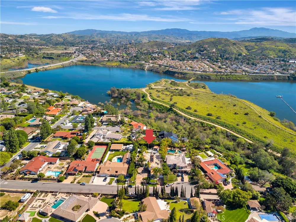 10762 Center Drive Villa Park, CA 92861