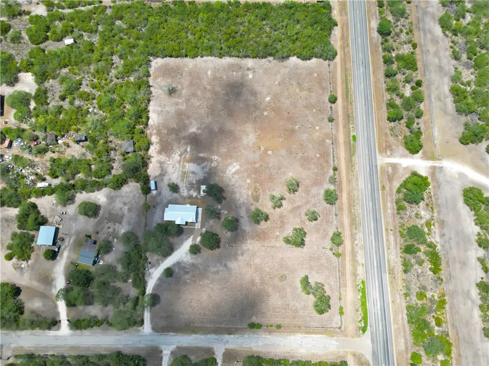 130 County Road 3211 Orange Grove, TX 78372