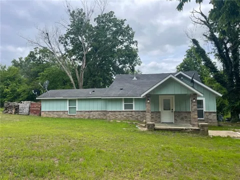202 Parrott Drive