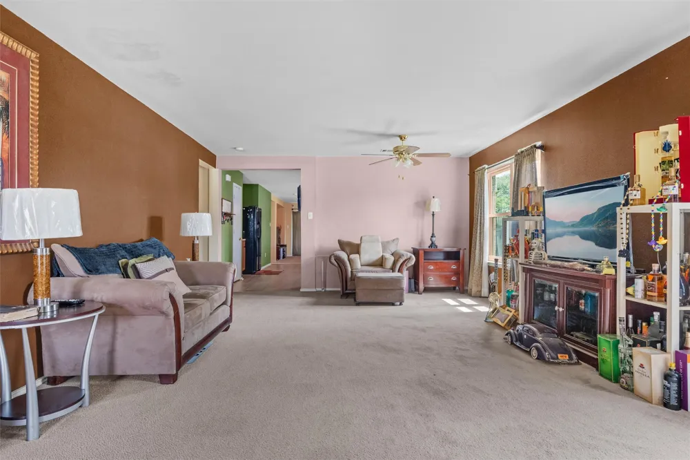 424 Summer Tree Drive Hutchins, TX 75141