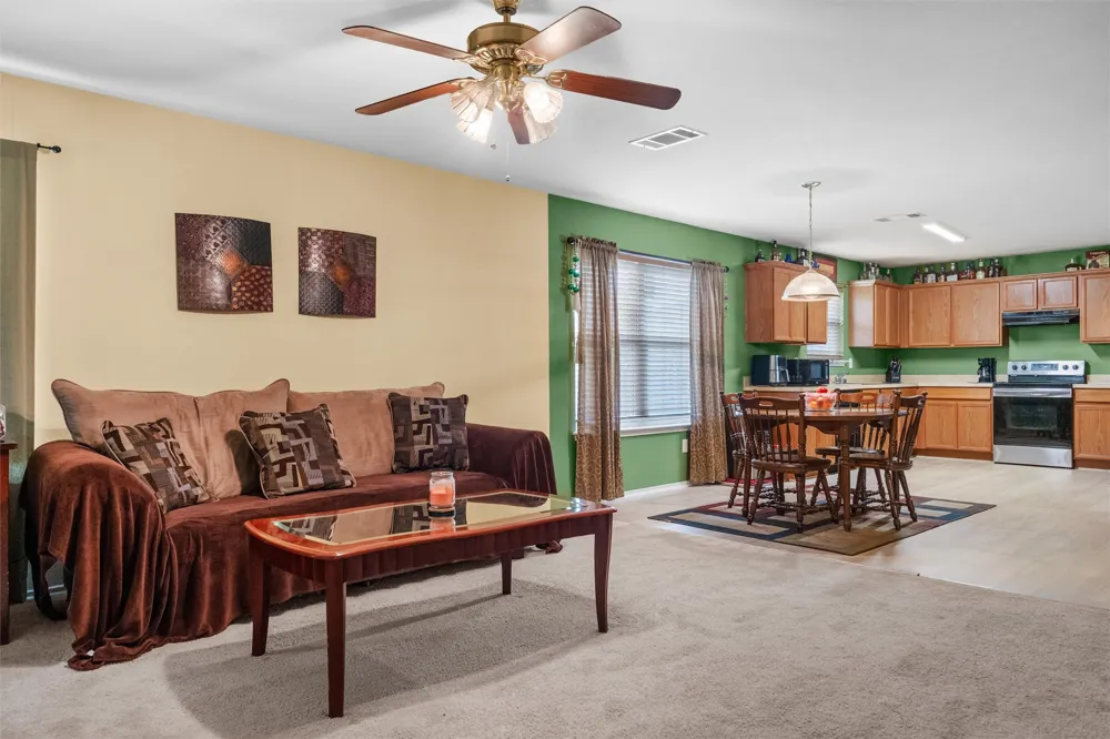 424 Summer Tree Drive Hutchins, TX 75141