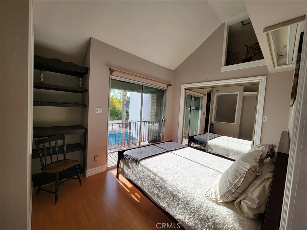 21171 Lochlea Lane Huntington Beach, CA 92646