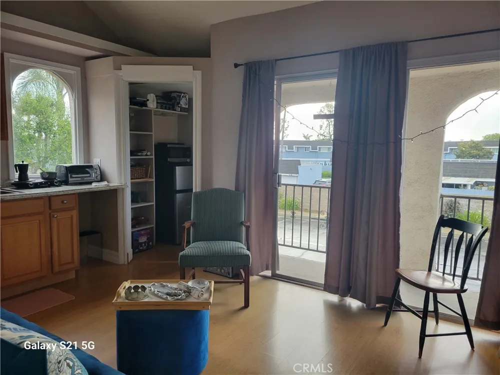 21171 Lochlea Lane Huntington Beach, CA 92646