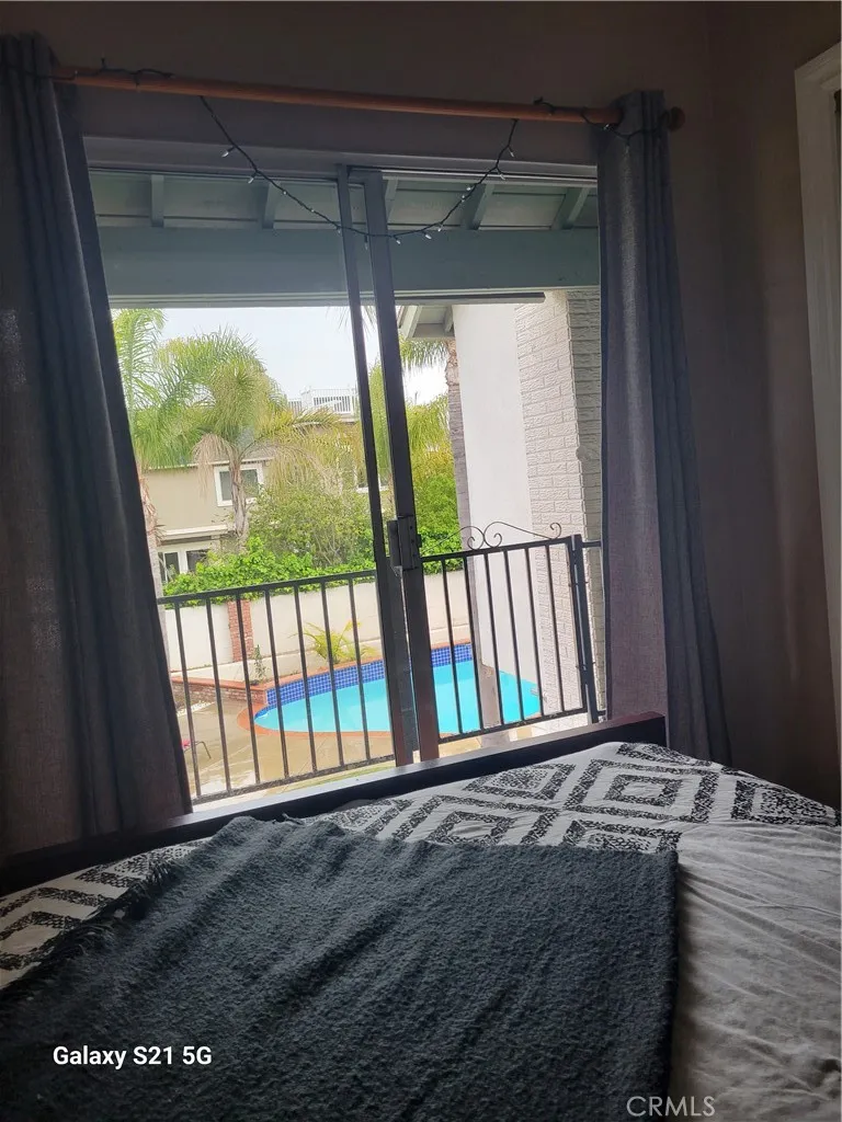 21171 Lochlea Lane Huntington Beach, CA 92646
