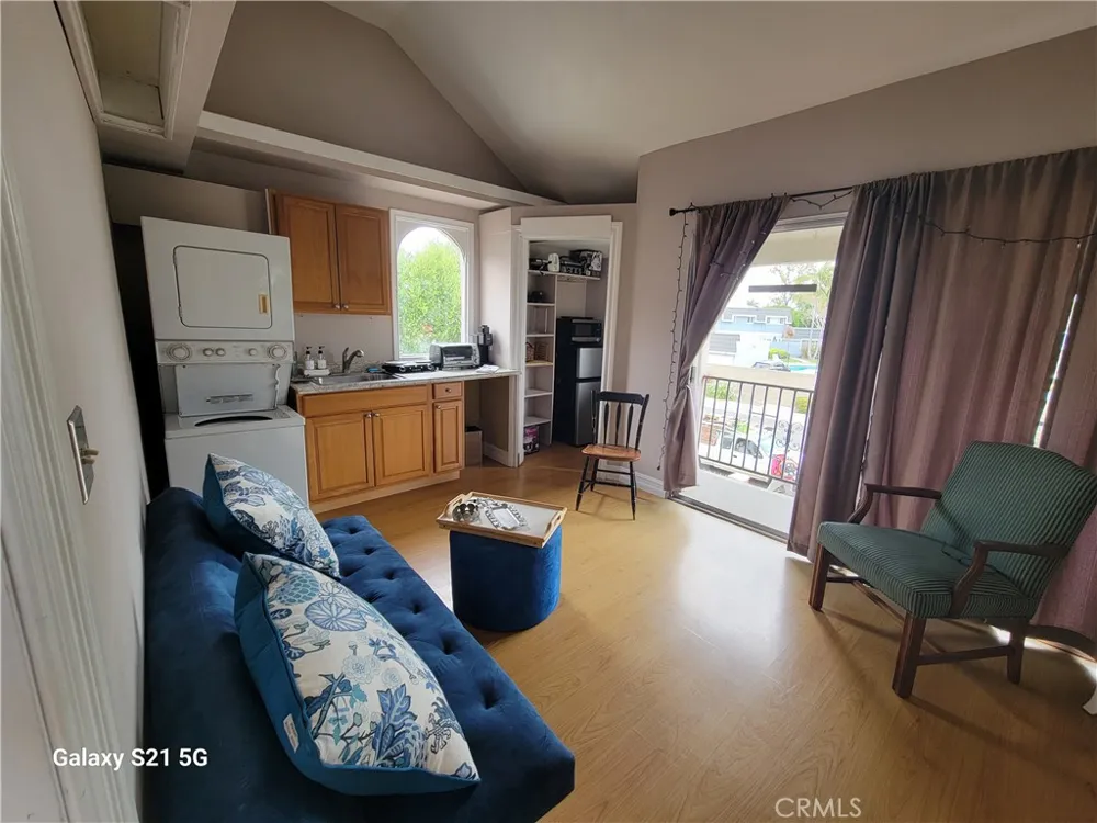21171 Lochlea Lane Huntington Beach, CA 92646