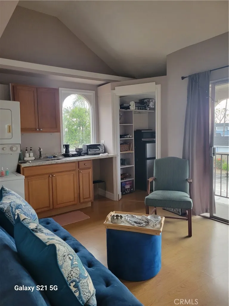 21171 Lochlea Lane Huntington Beach, CA 92646