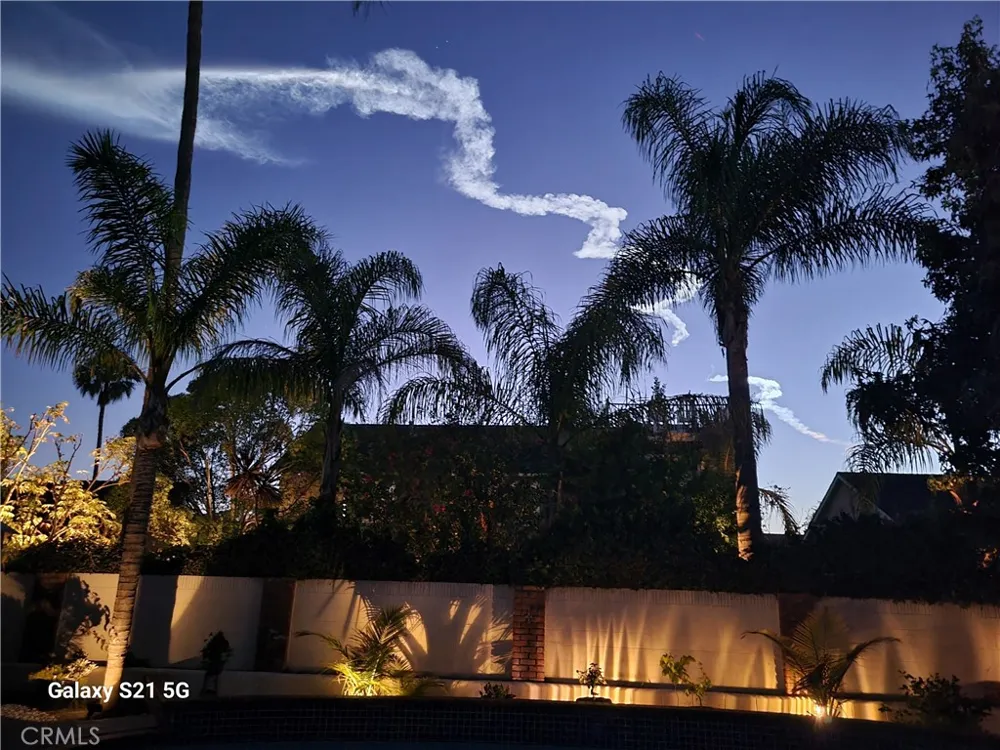 21171 Lochlea Lane Huntington Beach, CA 92646