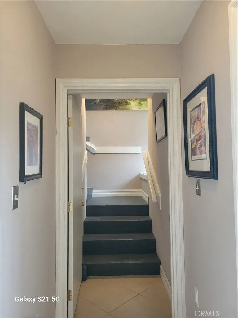21171 Lochlea Lane Huntington Beach, CA 92646