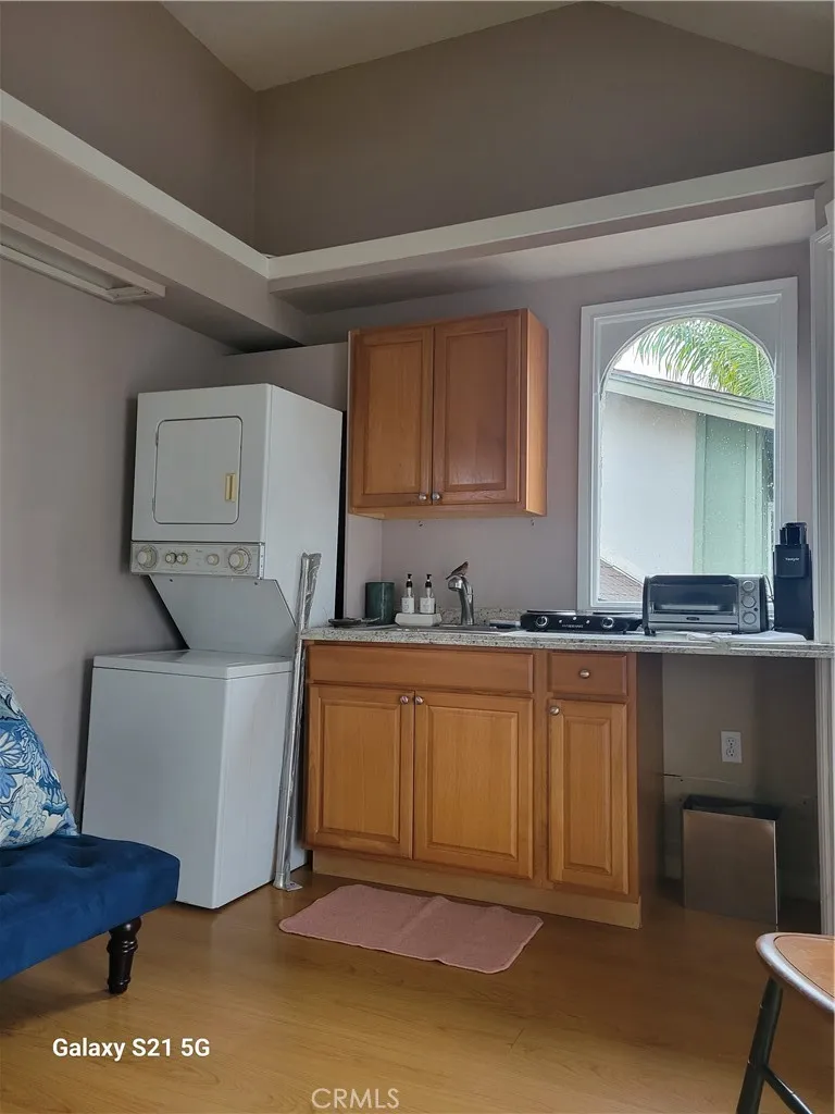21171 Lochlea Lane Huntington Beach, CA 92646