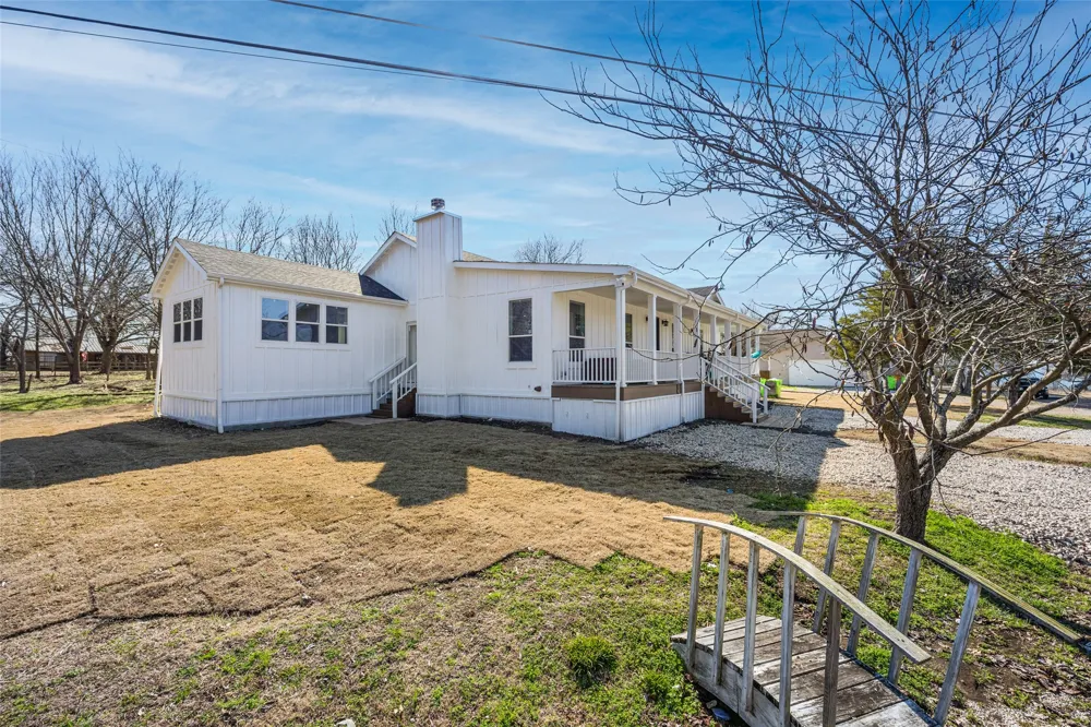 7407 County Road 964 Nevada, TX 75173