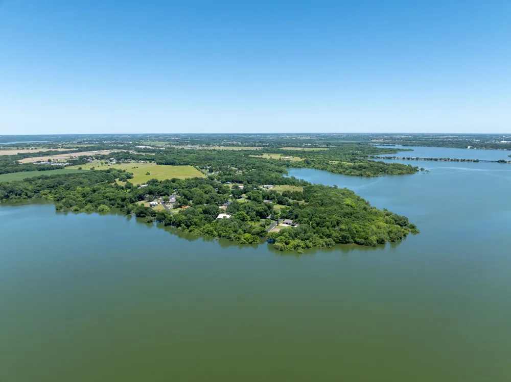 7407 County Road 964 Nevada, TX 75173