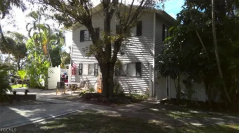 Tamara Lee Court #103