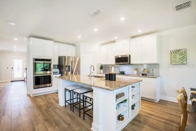 30621 PRESTWICK AVENUE Sorrento, FL 32776