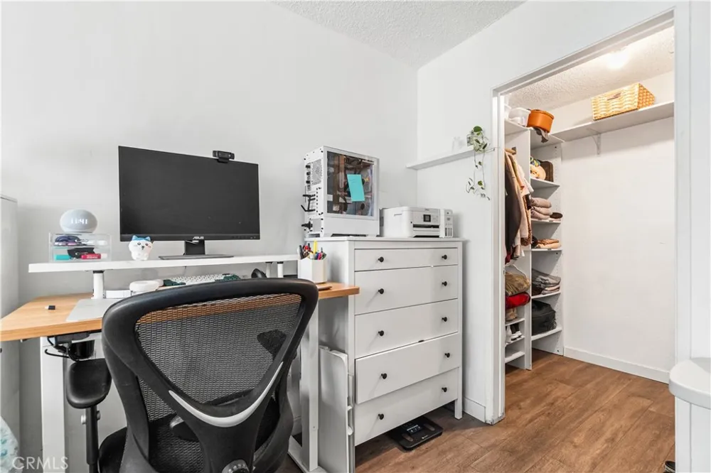3325 Santa Fe Avenue #110 Long Beach, CA 90810